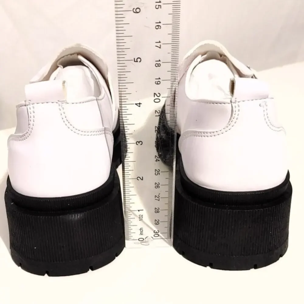 Yoki Simmons Lug Sole Loafers 2 Buckle Straps White Faux Leather Womens US10 NEW